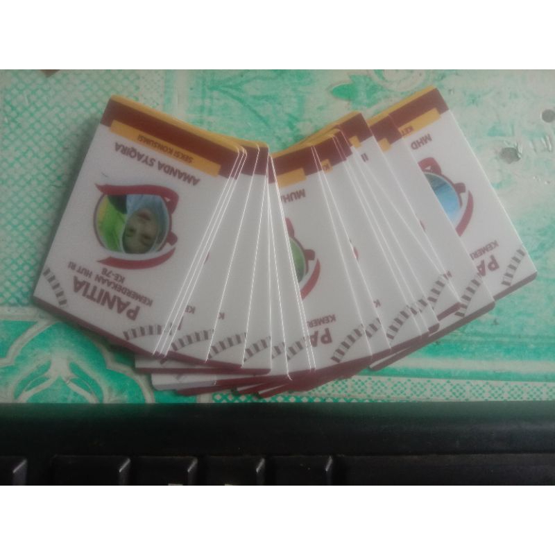 

Desain & Cetak Kartu Pelajar - Tanda Anggota - Tanda Mahasiswa - Kartu Pengenal dll