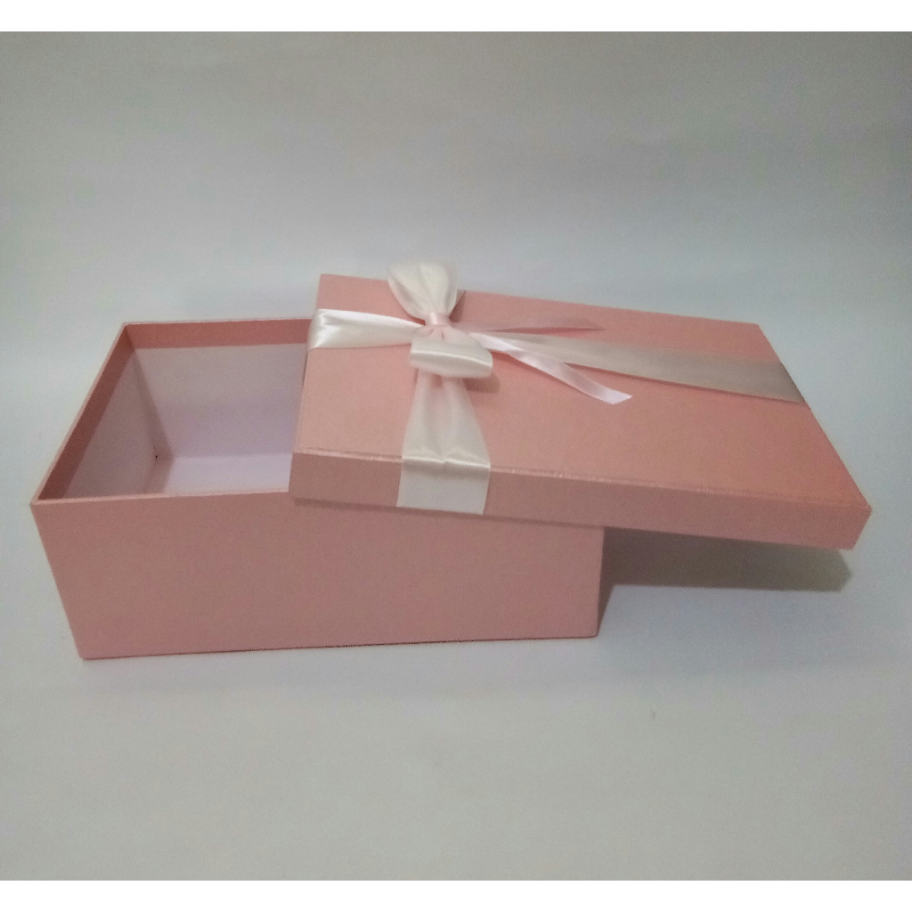 

Gift box 25x15x10 / Box Kotak Kado 25x15x10 / Gift Box / Box Hampers / Box Kotak / Box Persegi 4