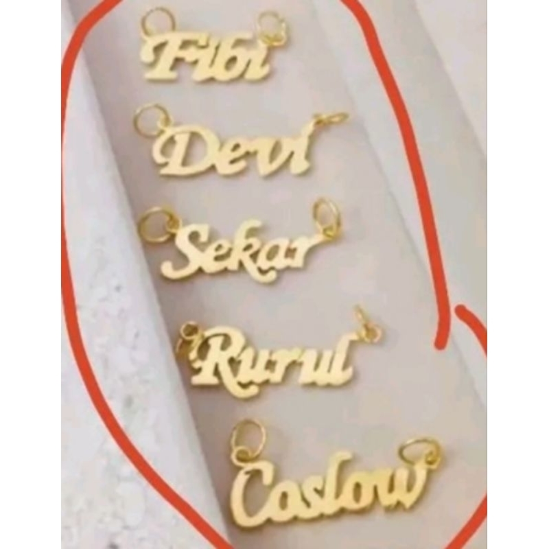 custom liontin nama emas muda kadar rendah