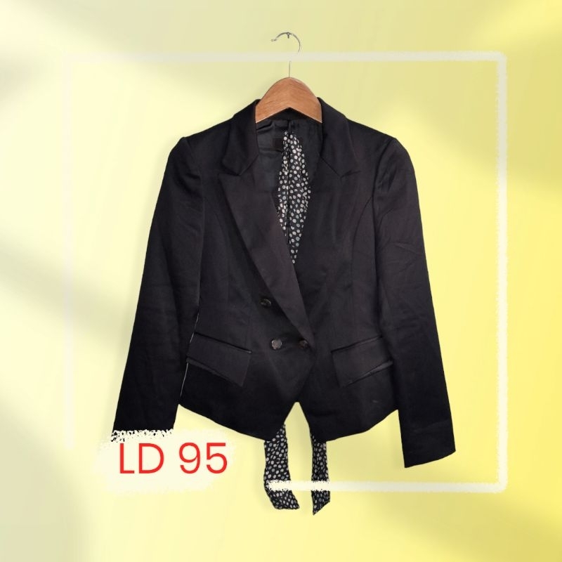 Blazer Wanita LD 95