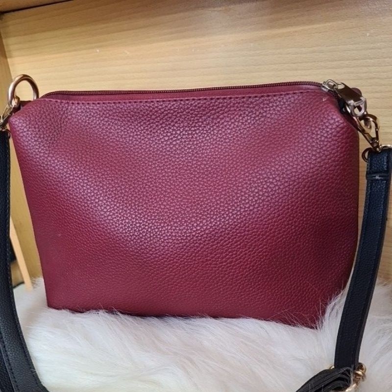 TAS MAROON INTERNATIONAL QUALITY PRELOVED