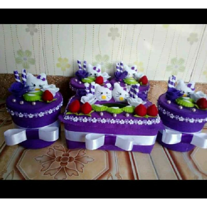 toples set kotak tisu hias flanel hello Kitty murah bisa COD