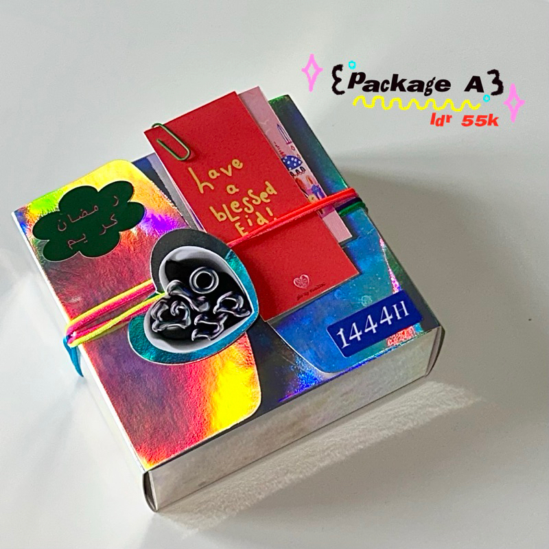 

Package A HOLO BOX
