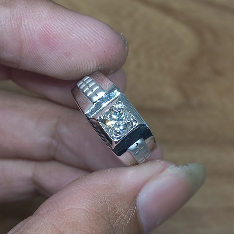 Cincin Berlian Banjar 0,30 Crt Blink² Pria Silver Mewah Simple Free Memo