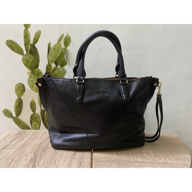 (PRELOVED) Sling Bag | Elegance | Hitam