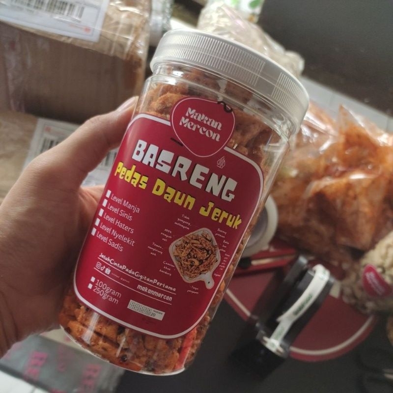 

viral raja camilan!! basreng pedas daun jeruk kemasan toples 3ons