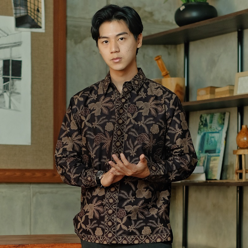 Batik Ayman - LAKSANA | Kemeja Batik Pria Katun Solo Halus