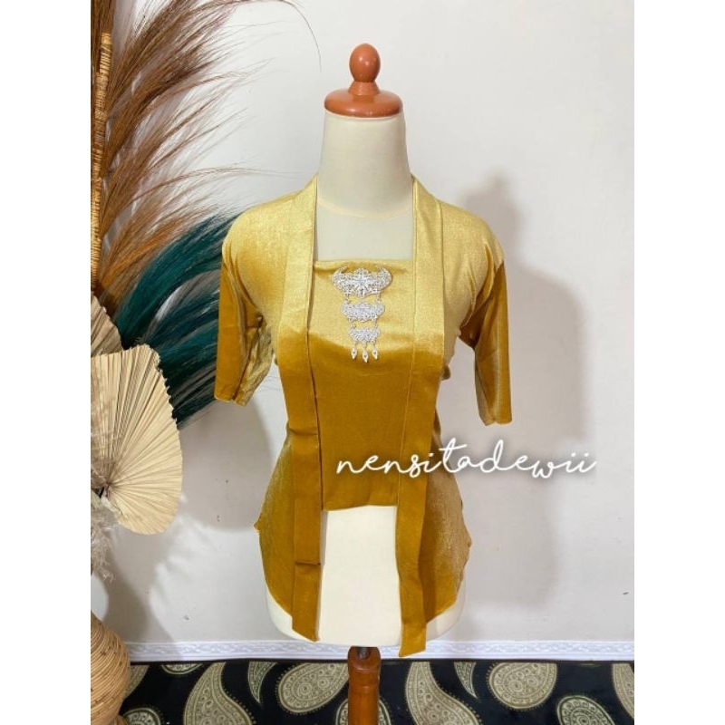 Kebaya Lengan Pendek, Kutubaru - Warna Gold