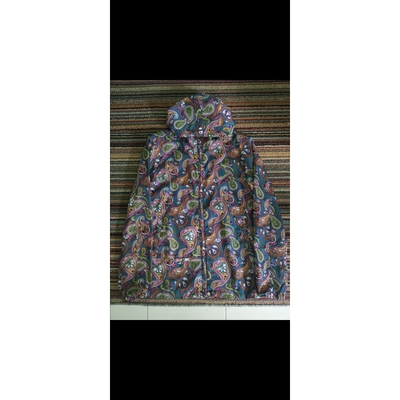 zh pretty green Paisley size xs