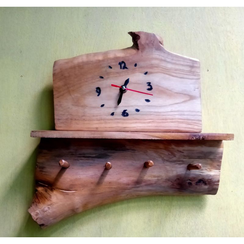 Jam dinding kapstok kayu