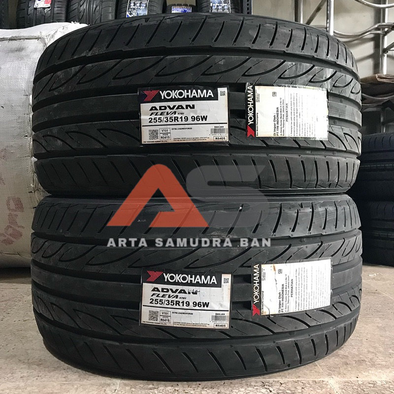 Ban Yokohama Advan Fleva V701 255 / 35 R 19 R19