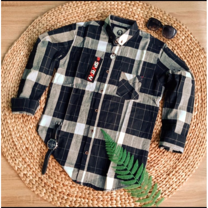 Kemeja_branded_unisex_Spartan