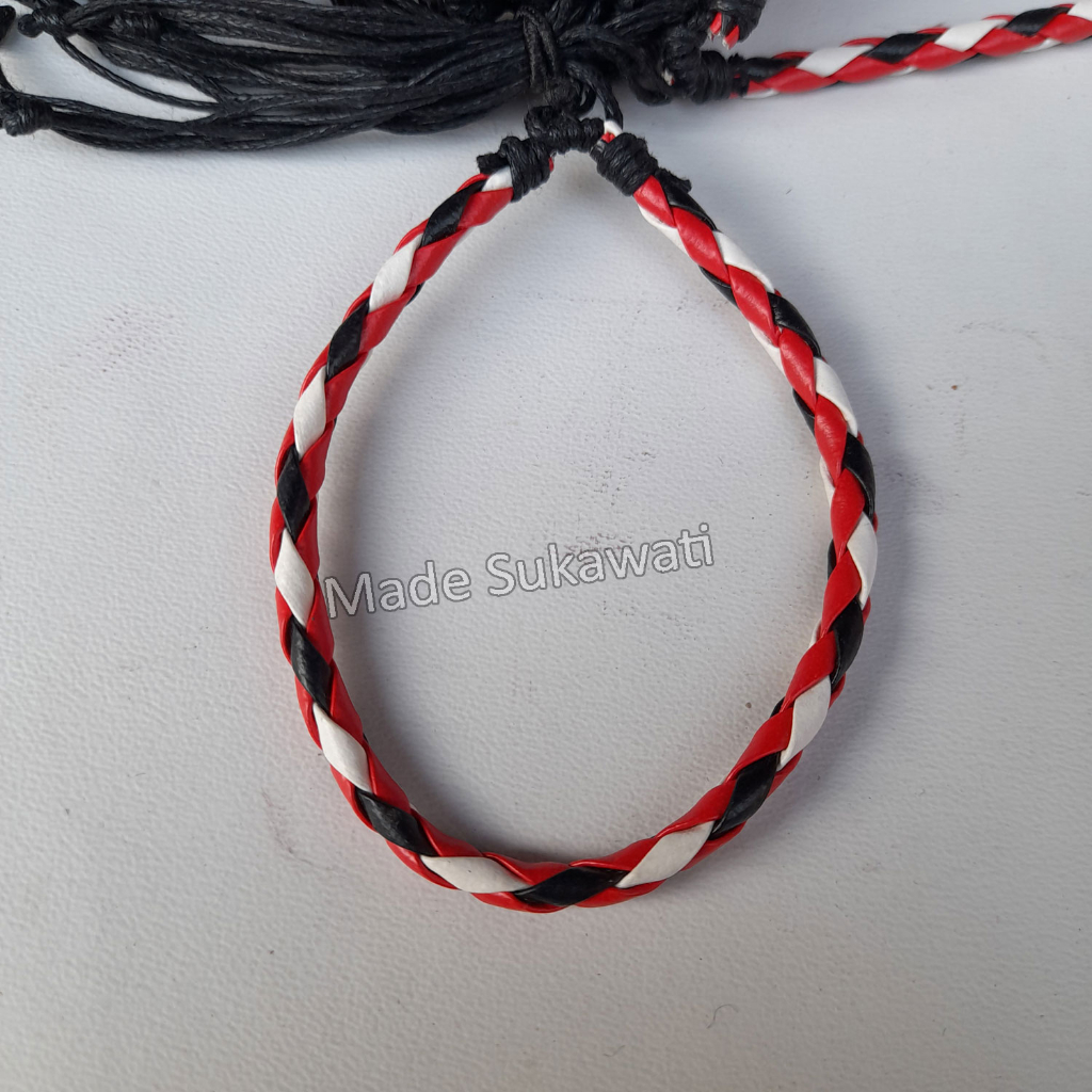 Gelang kulit lilit tali