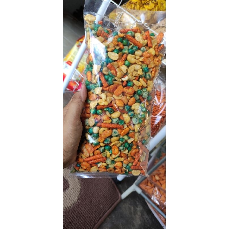 

kacang campur