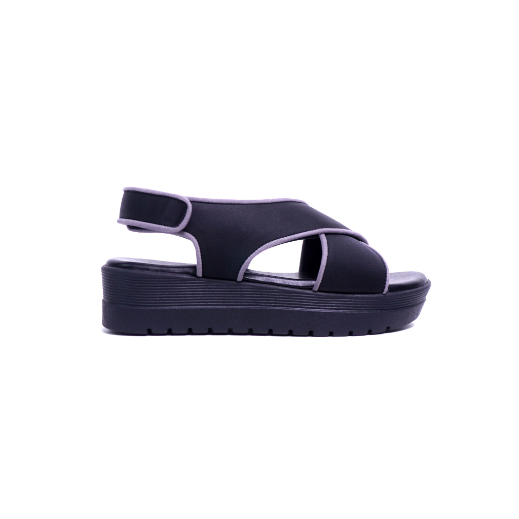 Adarastore - Lapepa CLARIE Sandal Wedges Wanita Casual Sendal Tali Cewek Hak 5 Cm Kekinian