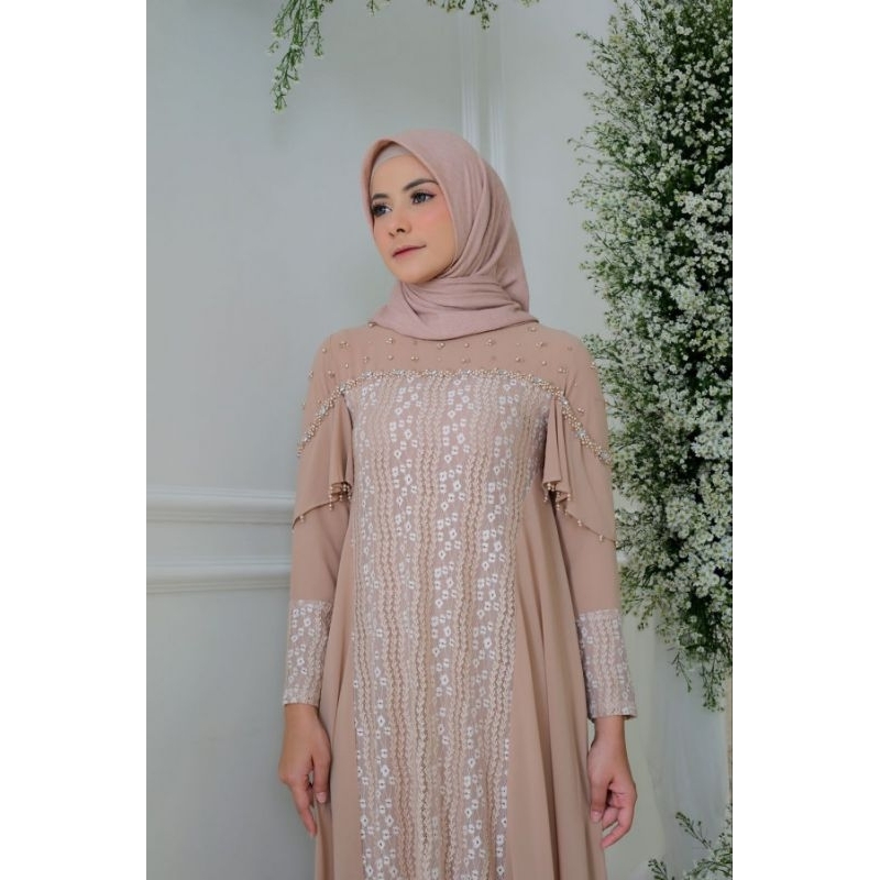 hamidah dress almond M by javina