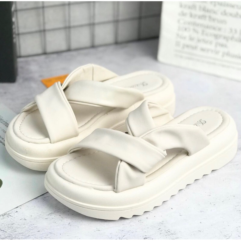 Wedges N818 import realpict