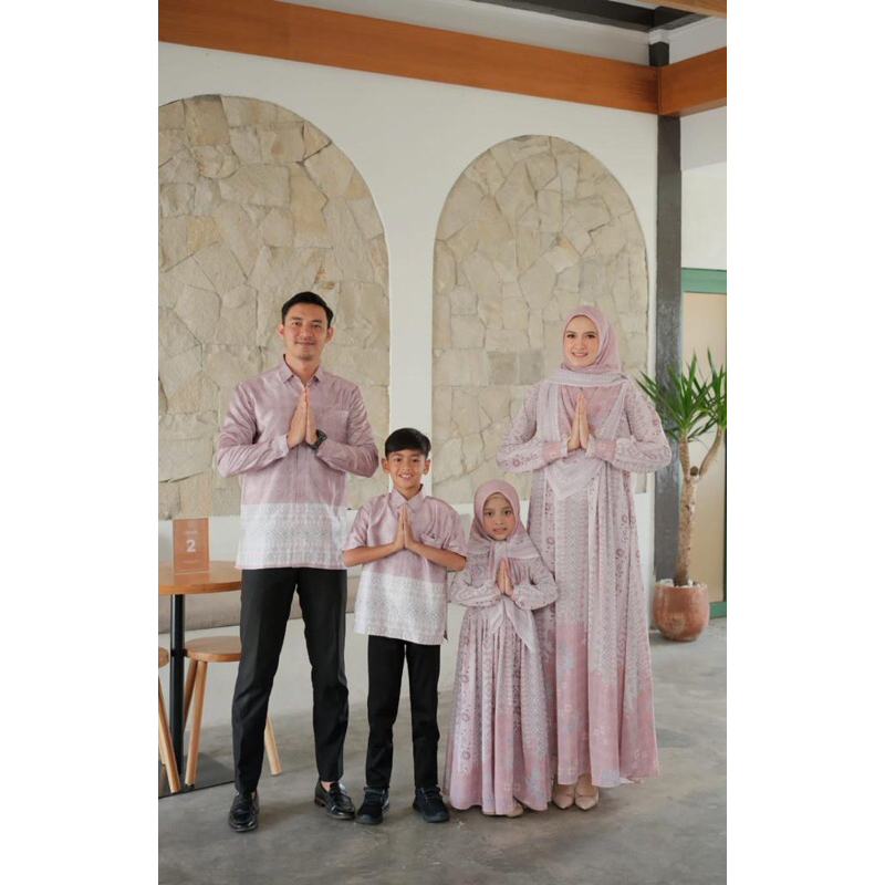 HARMONY FAMILY SET BLUSH PINK IED SERIES BY MUKHBITA