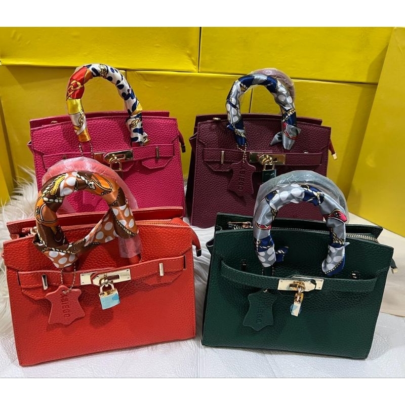 SlingBag Wanita Fashion /Tas Tenteng Wanita Bahan Kulit Jeruk/Tas Wanita ABIEGO Keren