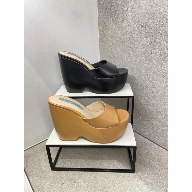 Sepatu wanita wedges Charles&Keith original store