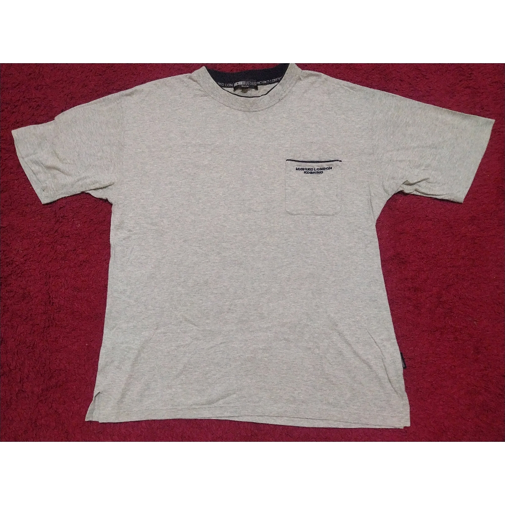 Baju Tshirt Michiko London Bekas / Second Size L