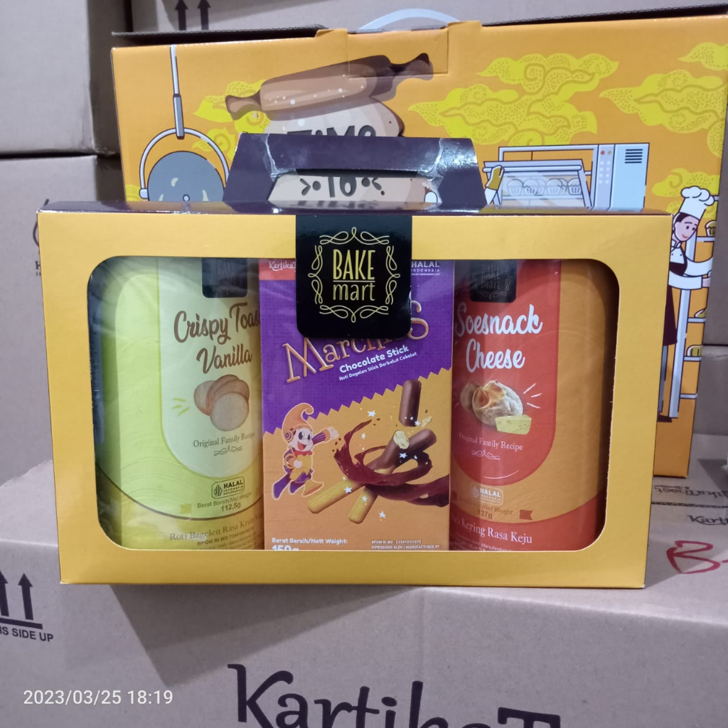 

READY JAKARTA 22 MAR 2025 - 3 CAN HAMPERS GIFT PARCEL BAKEMART PREMIUM KARTIKA SARI TOAST HAMPER EID MUBARAK NATAL LEBARAN IDUL FITRI RAMADAN CHRISTMAS GIFT PAKET PACKAGE FESTIVE SEASON CNY IMLEK NEW YEAR TRADISIONAL KUKIS AUTHENTIC ORIGINAL KULINER