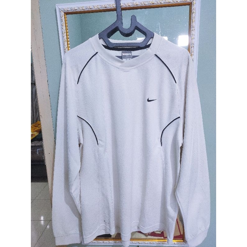 Pakaian /Baju Pria Cowok Lengan Panjang Nike (Second Branded)