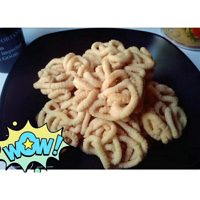 

Makanan Ringan KREMUS / KUE LEBARAN