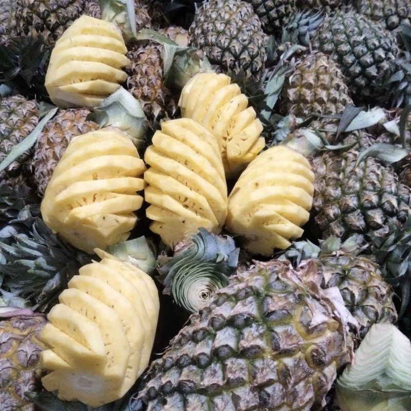

nanas kupas bersih 1 pcs