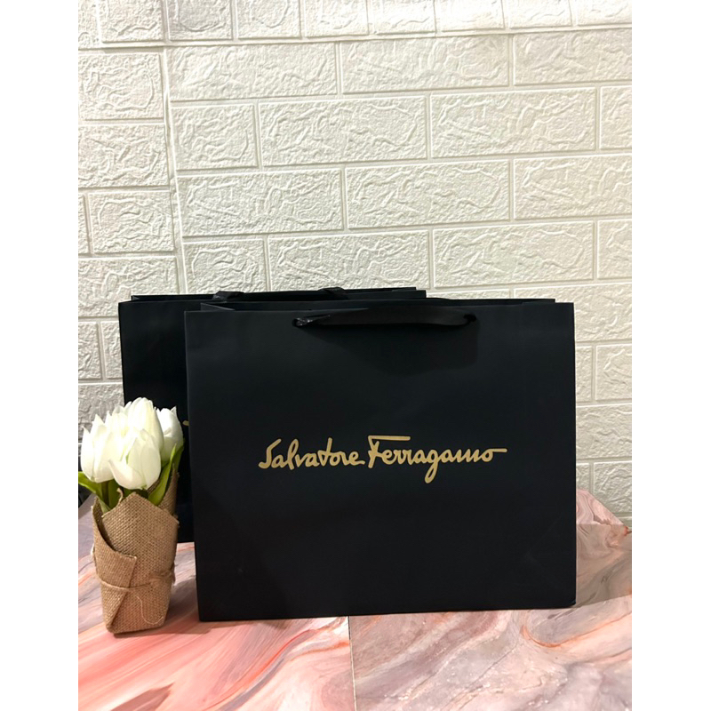 Paper Bag Salvatore Feragamo Paper Bag Pembungkus Kado