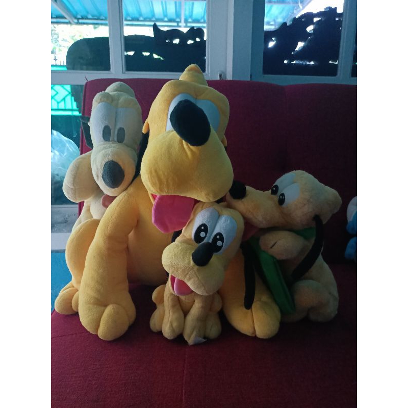 boneka Pluto