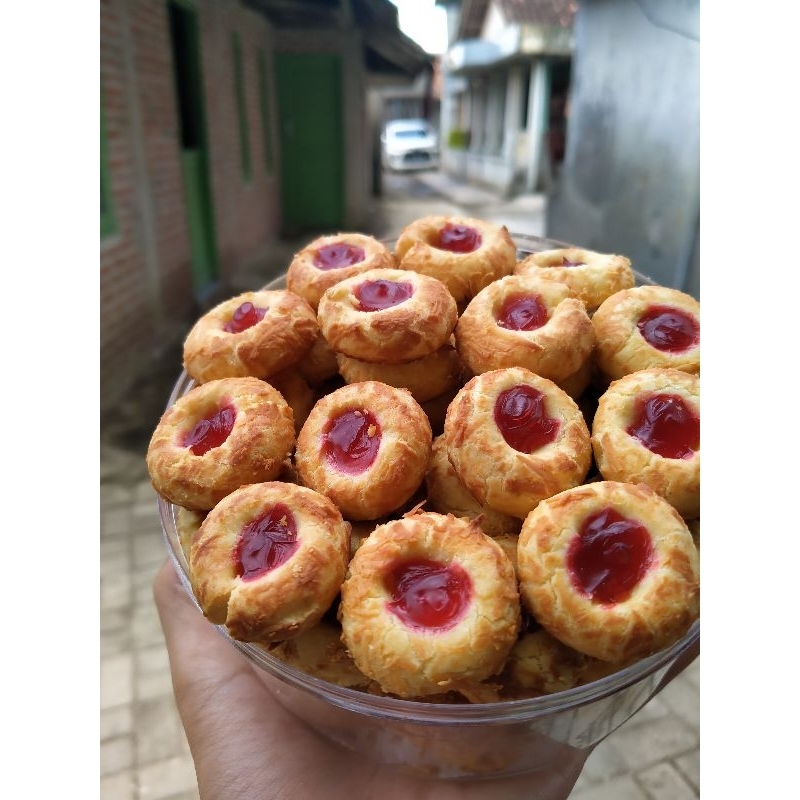 

THUMBPRINT COOKIES BUTER ANCHOR 500GRAM RENYAH DAN LEMBUT