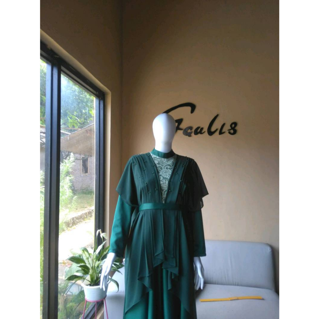 Manekin full body wanita plastik muka alien ( PACKING KARDUS) / Manekin Full Body Alien Cewek Alien Putih ( Bahan Plastik)