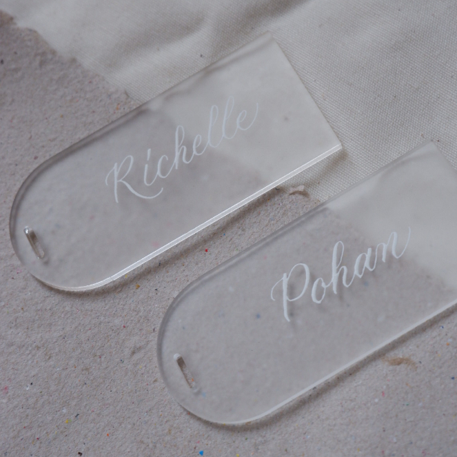 

Acrylic Wedding Place Card/Custom calligraphy lettering/souvenir ultah gift kado