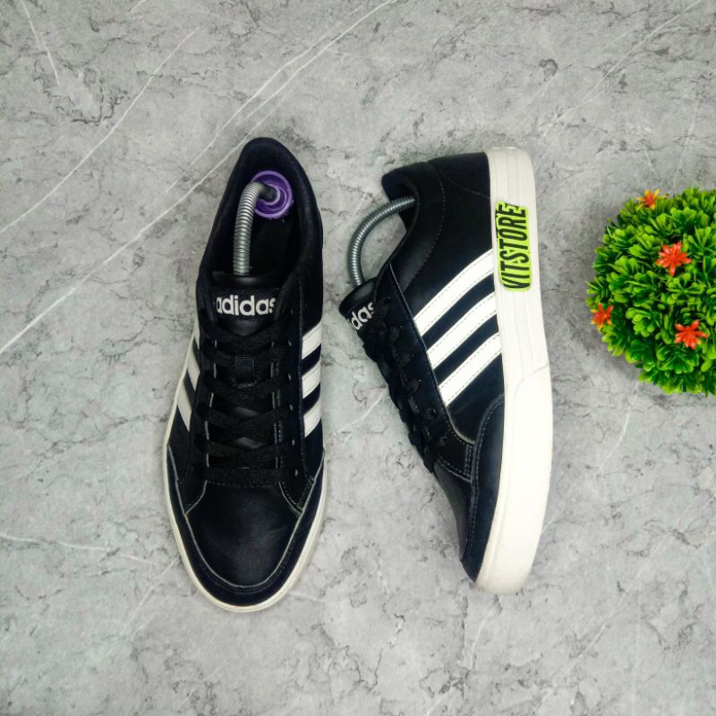 adidas vs set shoes original