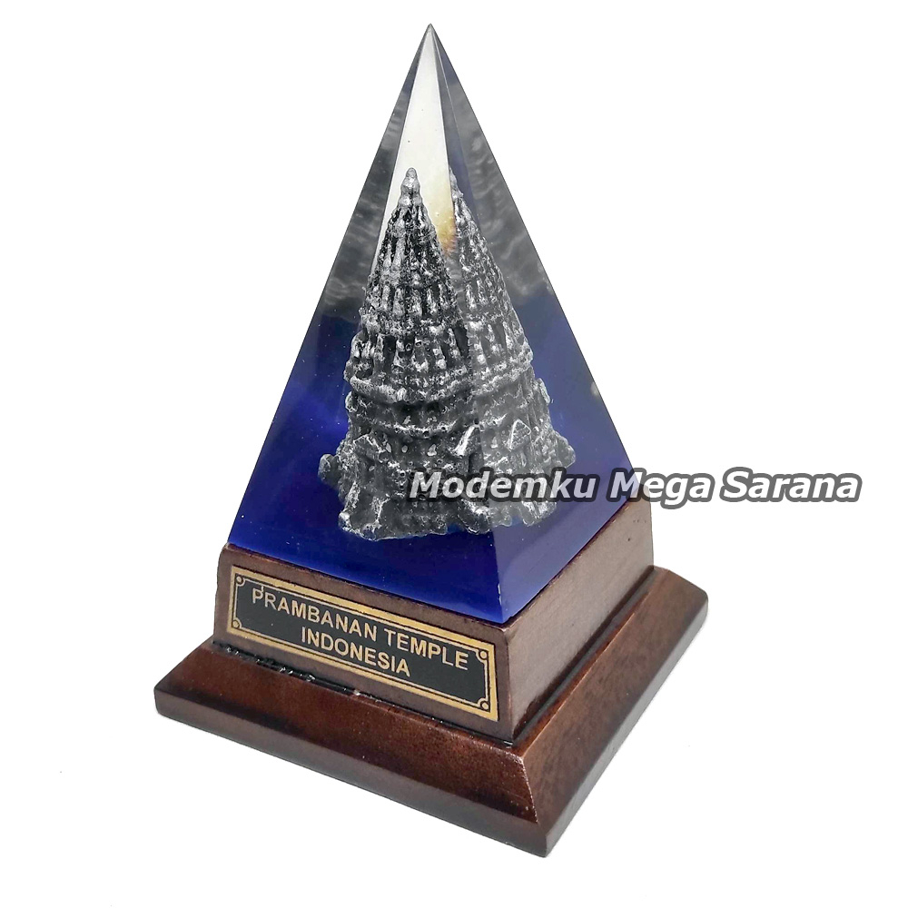 Souvenir Miniatur Candi Prambanan Temple Indonesia Limas 7x7x10 cm