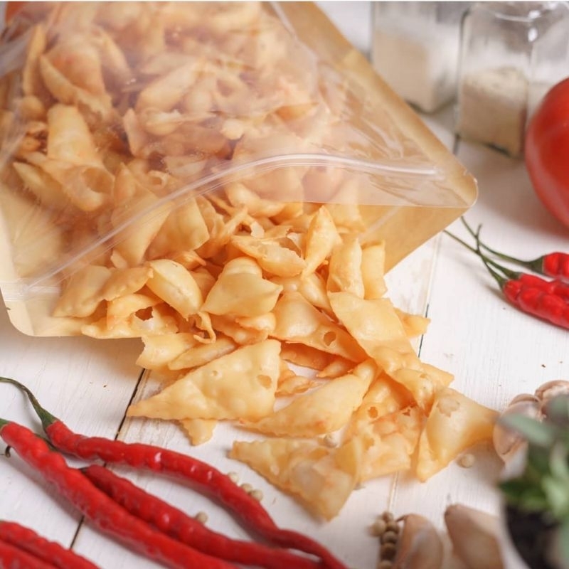 

Keripik Pangsit Renyah Gurih 250gr