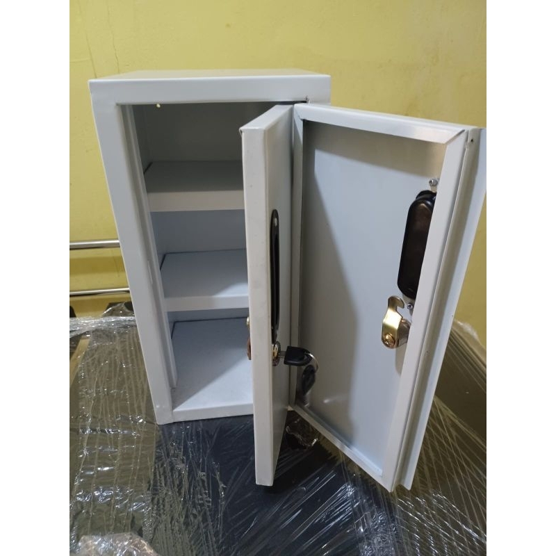 Lemari Narkotika 2 Pintu Kecil