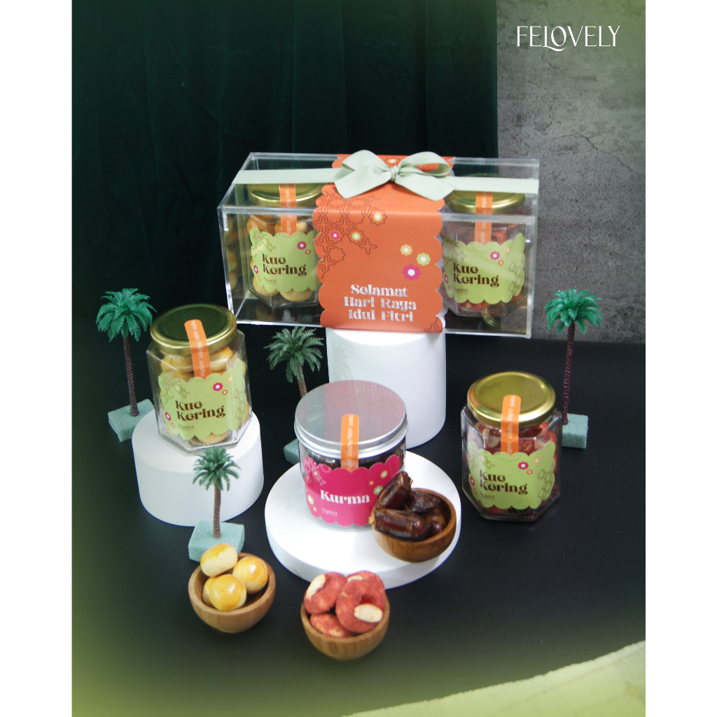

Hampers Idul Fitri 2023 Box Acrylic isi 3 Macam Jenis Kue Premium - Set Nirmala