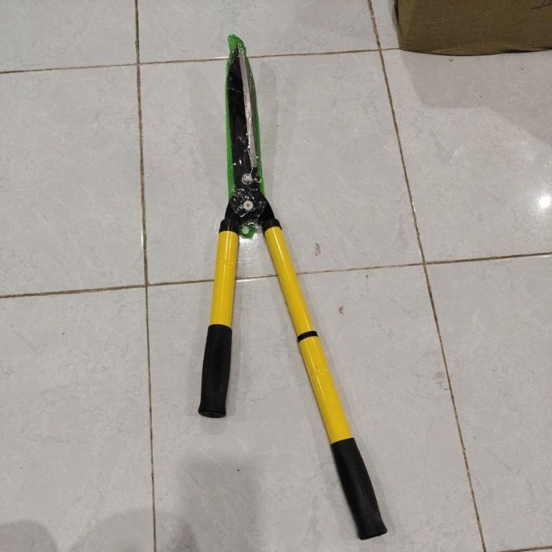 JOSSA Gunting rumput tarik kuning / JOSSA Gunting pagar tarik kuning