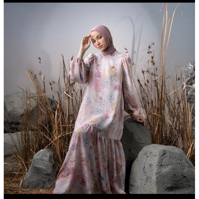 Hepburn Dress Magnolia Wearing Klamby Size S