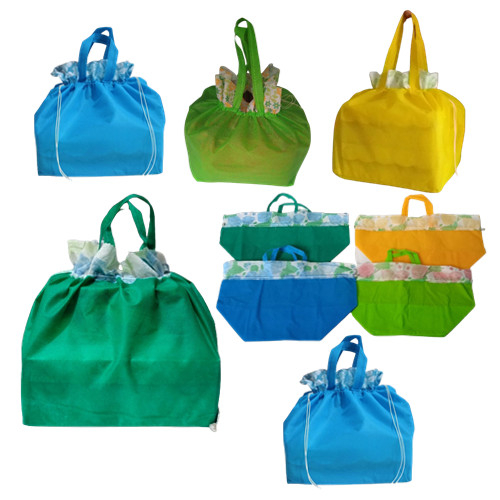 Tas Hajatan Serut 12 Pcs Warna Motif Bunga Uk 20 Cm Goodie Bag Serut Polos Bunga