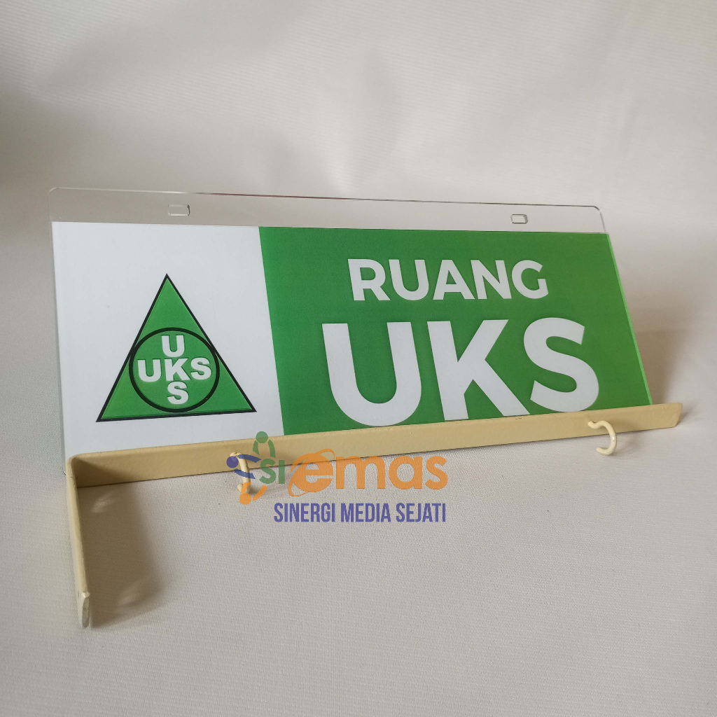 Akrilik Papan Gantung Ruang UKS | Akrilik Papan Nama Ruang UKS