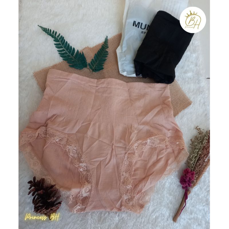Celana Dalam Wanita MUNAFIE