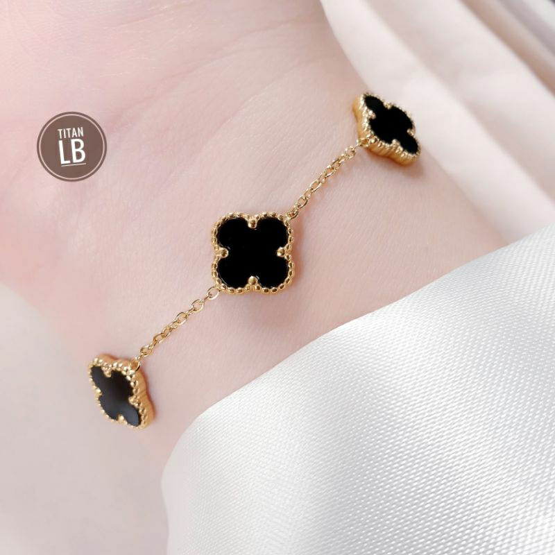 Gelang Tangan Rantai Titanium Clover Fashion N05042303