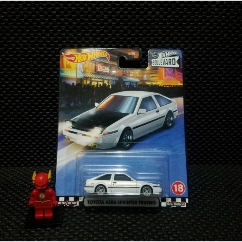 hot wheels boulevard Toyota ae86 sprinter trueno putih boulevard