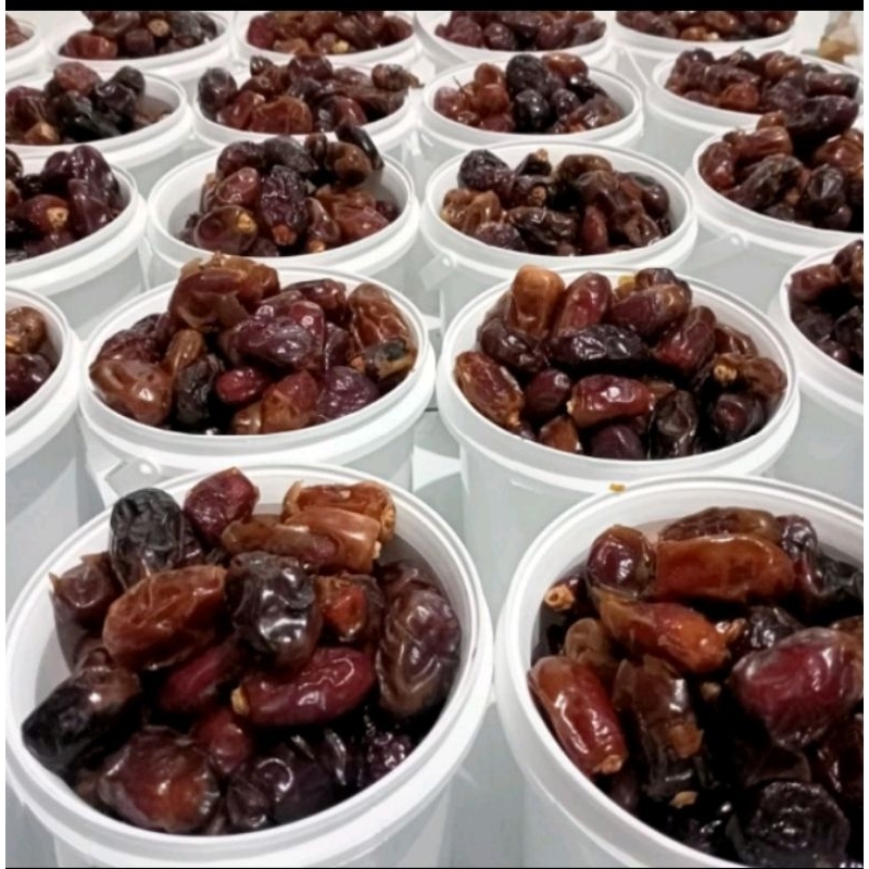 ( Exp 2024 )Kurma Sukari 1kg Gram ember / Kurma Sukkari Sukari 850 Gram Basah AlQasim