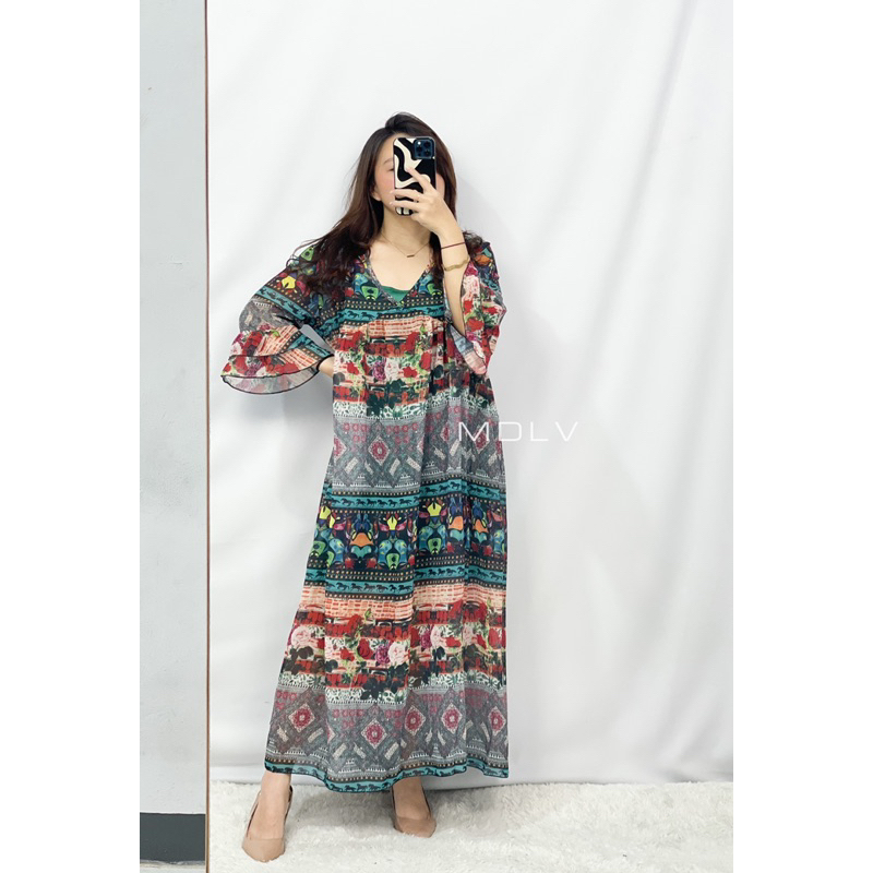 MDLV ~ 1682# Namira floral midi Dress