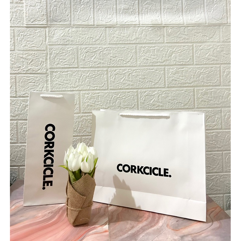 Paper Bag CORKCICLE Pembungkus Kado Muat box Tumblr