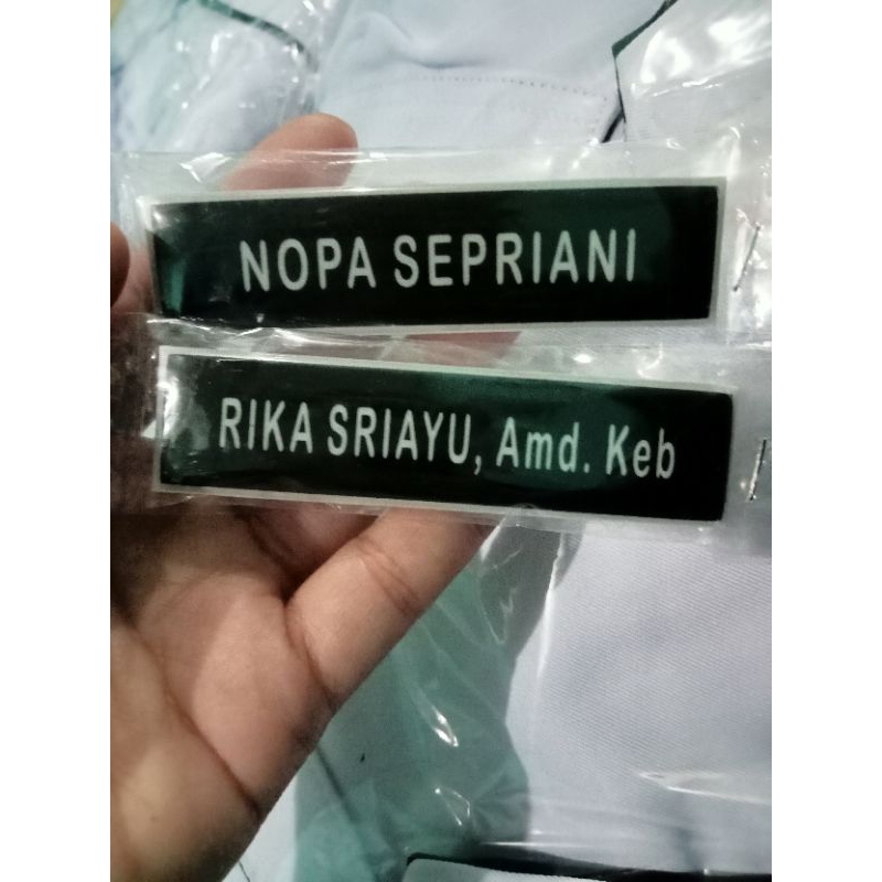 Name Tag / Name Tag Magnet / Name Tag Peniti